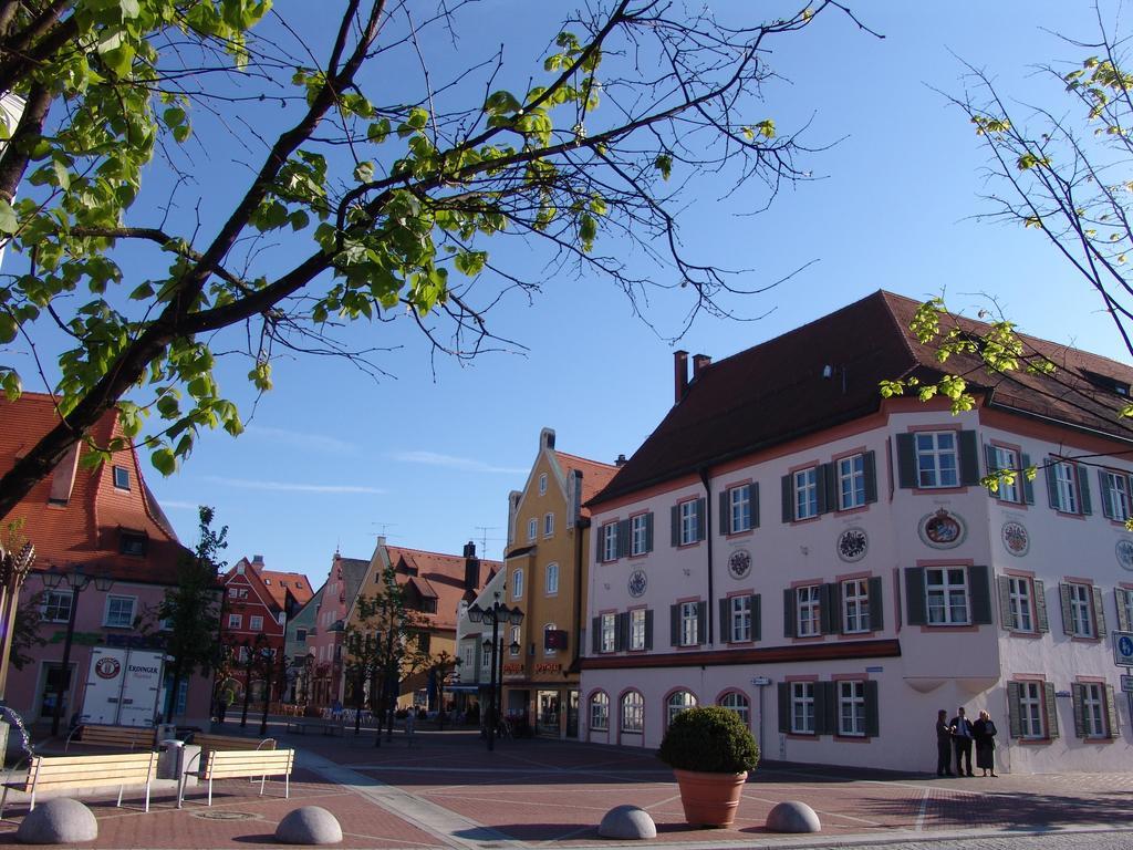 Hotel Kastanienhof Ердінґ Екстер'єр фото