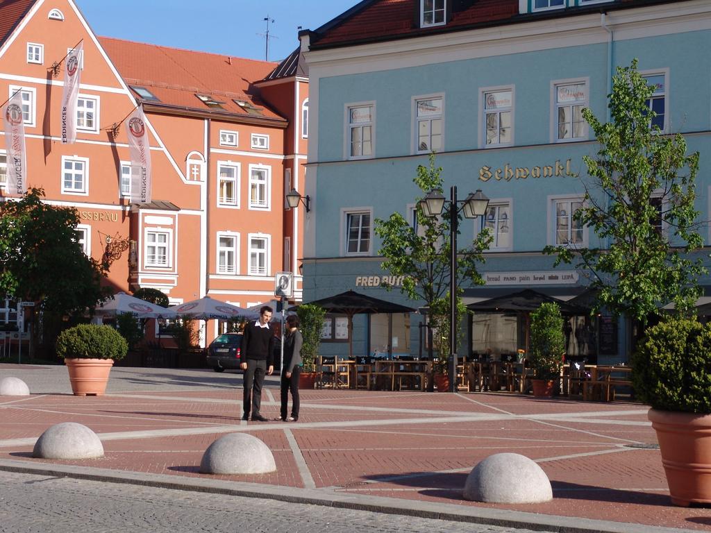 Hotel Kastanienhof Ердінґ Екстер'єр фото