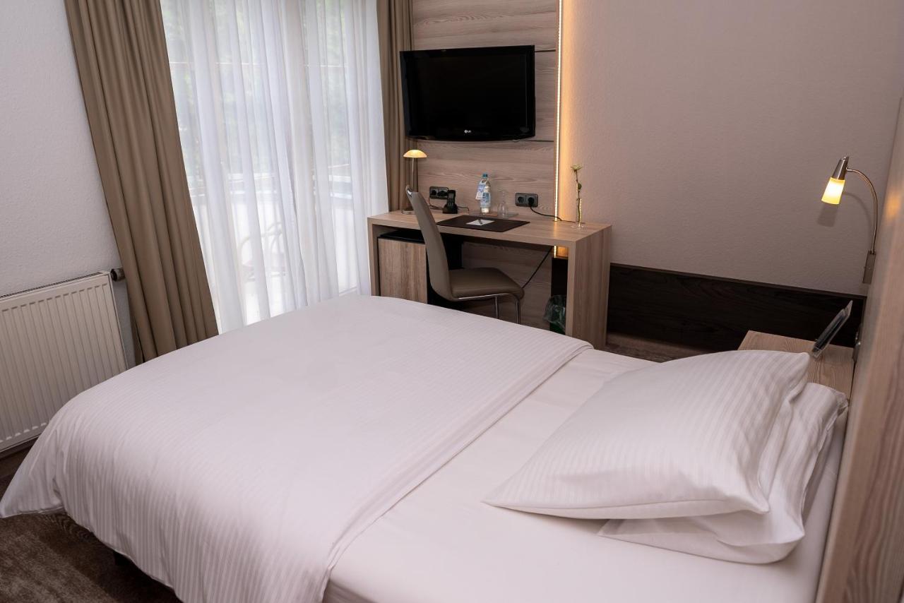 Hotel Kastanienhof Ердінґ Екстер'єр фото