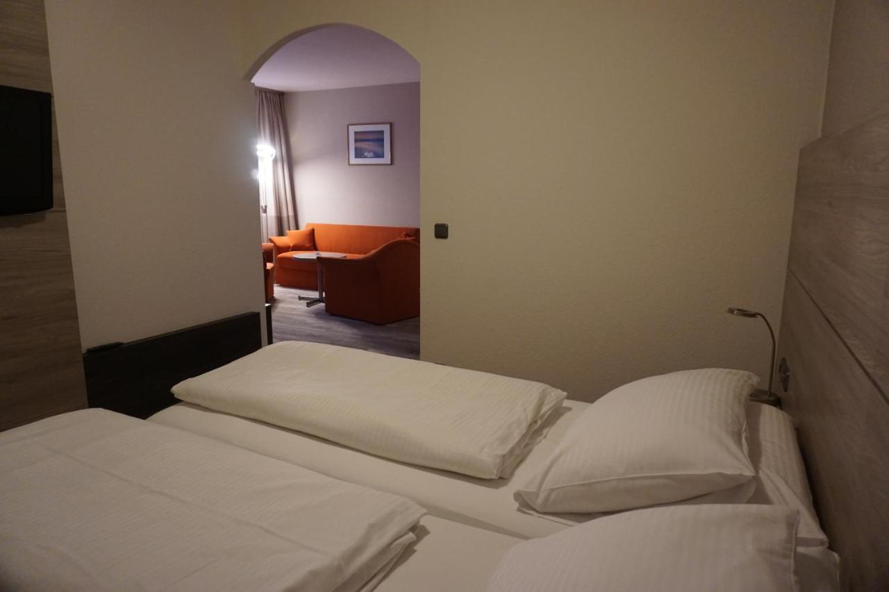 Hotel Kastanienhof Ердінґ Екстер'єр фото
