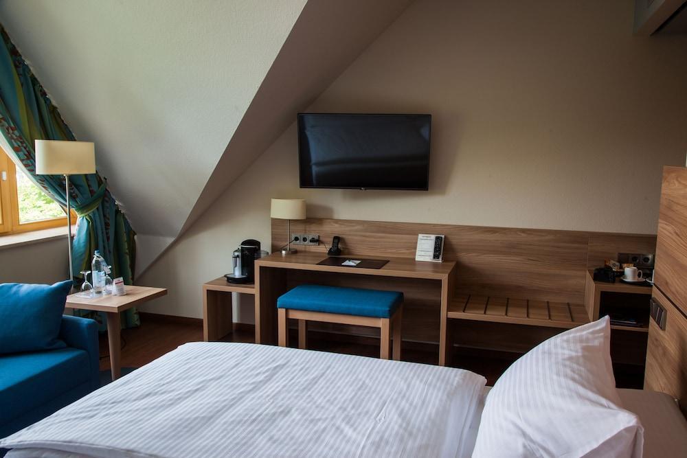 Hotel Kastanienhof Ердінґ Екстер'єр фото