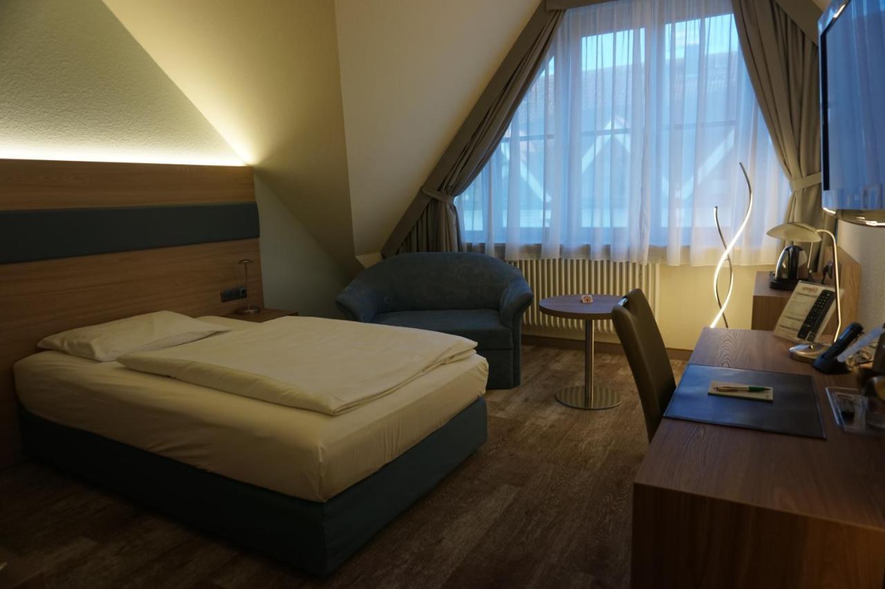 Hotel Kastanienhof Ердінґ Екстер'єр фото